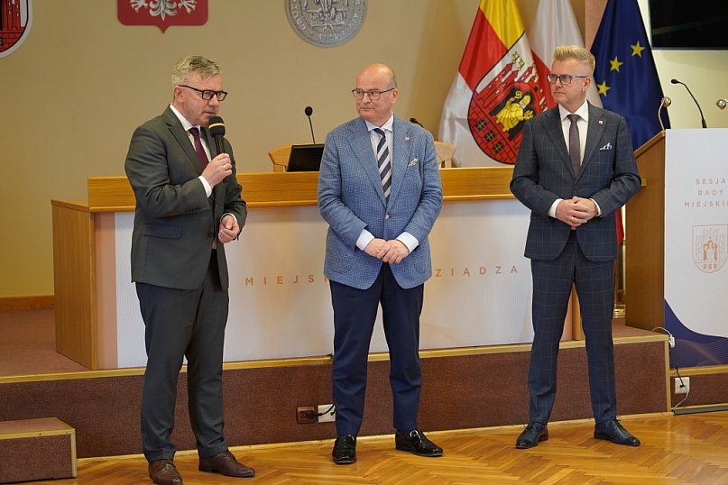 Pracownicy MZK Grudziądz odebrali medale za długoletnią pracę