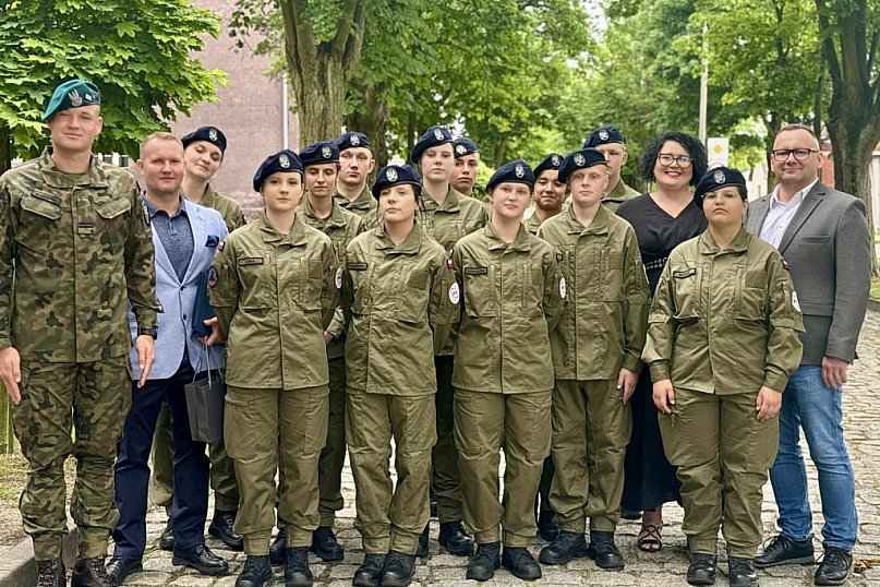 Służyć wiernie Rzeczypospolitej Polskiej – uroczyste ślubowanie kadetów z Grudziądza