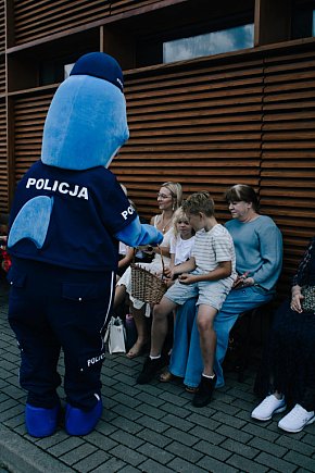 Święto Policji w Grudziądzu: Awanse, odznaczenia i podziękowania w marinie-2403