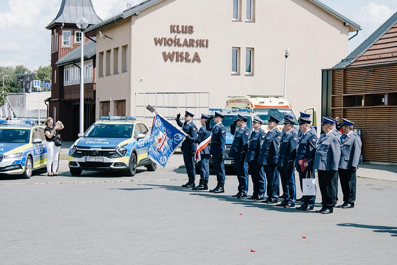 Święto Policji w Grudziądzu: Awanse, odznaczenia i podziękowania w marinie