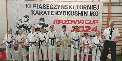 Reprezentacja Grudziądza zdobyła 8 medali w turnieju karate-88301