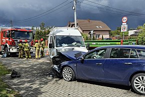 Grudziądz: Zderzenie na Waryńskiego: Jedna osoba w szpitalu, ruch wahadłowy-95691