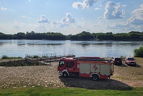 Grudziądz: Niebezpieczna kąpiel w Wiśle na wysokości Wieży Klimek. Służby apelują -96036