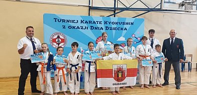 Młodzi karatecy z Grudziądza z workiem medali! Zdobyli 9 krążków w Płocku-96110