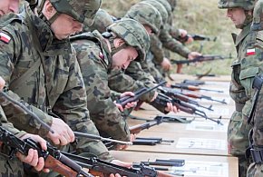 Sondaż: Polacy nie myślą o szkoleniu wojskowym-96237