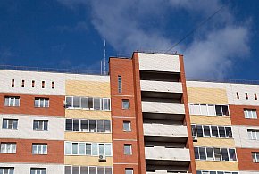 Deweloperzy hamują z nowymi budowami. Mniej mieszkań i  - 96930