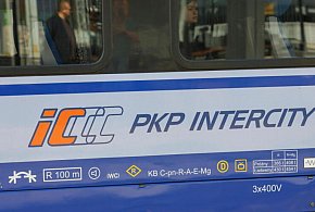 PKP Intercity zwiększa liczbę miejsc w pociągach na długi weekend-97324