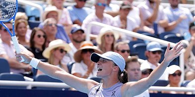 Iga Świątek wygrała z Włoszką Paolini w finale turnieju WTA 1000 w Cincinnati-97412