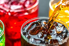 Polacy mocno dostaną po kieszeni. Alkohol i słodkie napoje zdrożeją-97474