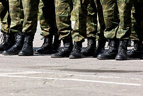 Wezwania trafią do tysięcy Polaków. Kto musi szykować się na komisję?-97534