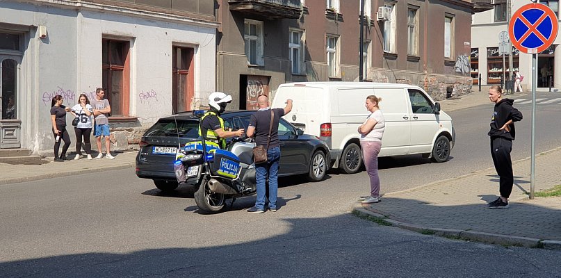 Grudziądz: Kolizja na Groblowej i ucieczka. Okazało się, że bus był kradziony! - 97605