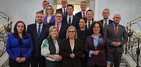 W parlamencie powstanie nowy klub Centrum, ale układ si