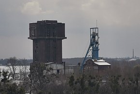Pięcioletnie urlopy i nawet 170 tys. zł odprawy. Zmiany dla dużej grupy-97904