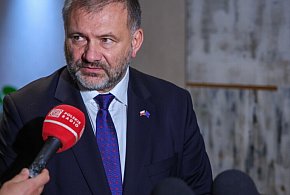 Min. Żurek: nie zgadzam się na bezkarność piratów drogowych-98097