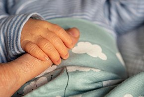 Szokujące wyniki kontroli UOKiK. Poważne wady w produktach dla dzieci!-98349