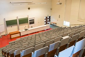 Uczelnie przeżywają oblężenie. Ten kierunek przyciąga tłumy-99177