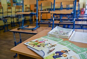 Więcej autonomii dla gmin w sprawie małych szkół. Rząd przyjął projekt ustawy-99286