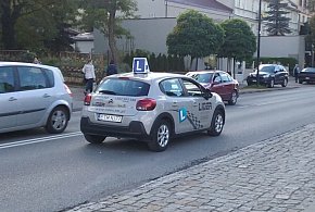 17-latkowie dostaną „prawko”. Nowe przepisy stawiają twarde warunki-99735