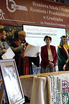 Święto grudziądzkiego rzemiosła! Szkoła branżowa z nowym patronem i sztandarem-2450