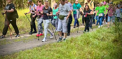 Integracyjny Marsz z Kijkami w Rudniku. Wspólny krok ku zdrowiu i integracji -FOTO-97927