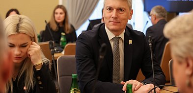 Więcej przejrzystości na rynku miodu. Nowe przepisy od 2026 roku-98400