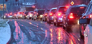 IMGW ostrzega: marznące opady deszczu powodujące gołoledź w 14 województwach-99616