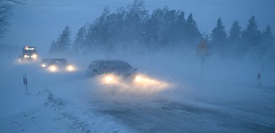 W nocy w całym kraju spadnie śnieg; IMGW ostrzega przed zamieciami śnieżnymi na pó-99644