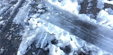 IMGW ostrzega: opady marznące w 13 województwach: Alert RCB: gołoledź w dziewięciu