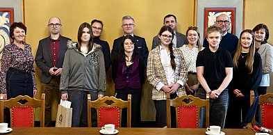 Młodzi artyści zaprojektowali logo dla „wolnych ścian”. Znamy zwycięzców konkursu!