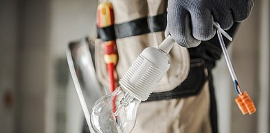 Jakie zawody techniczne gwarantują stabilną przyszłość i wysokie zarobki?