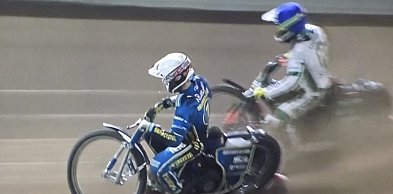 Skandal sędziowski i triumf w cieniu dziurawego toru. GKM Grudziądz podbija Zielon