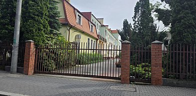 Prywatny biznes kierowniczki na terenie miejskiego DPS-u. Była dyrektor obnaża tłu