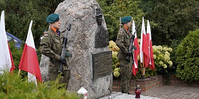 Grudziądz: Uroczyste obchody 86. rocznicy powstania Polskiego Państwa Podziemnego-98144