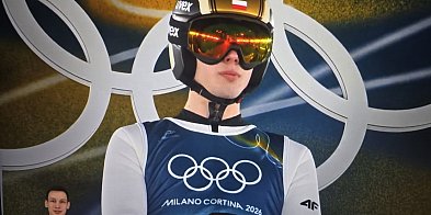 Kacper Tomasiak zdobywa srebrny medal olimpijski w skokach narciarskich