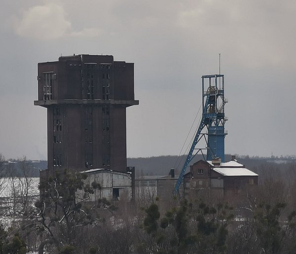 Pięcioletnie urlopy i nawet 170 tys. zł odprawy. Zmiany dla dużej grupy-97904