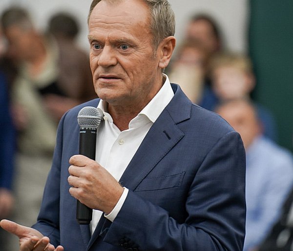 Kierowcy odetchną z ulgą. Podatek od aut spalinowych znika z planów-98213