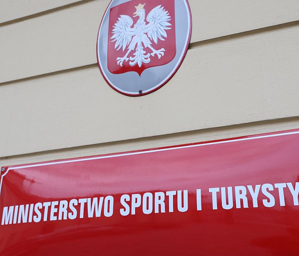 Dofinansowanie budowy hal sportowych. MSiT pracuje nad nowym programem-98415