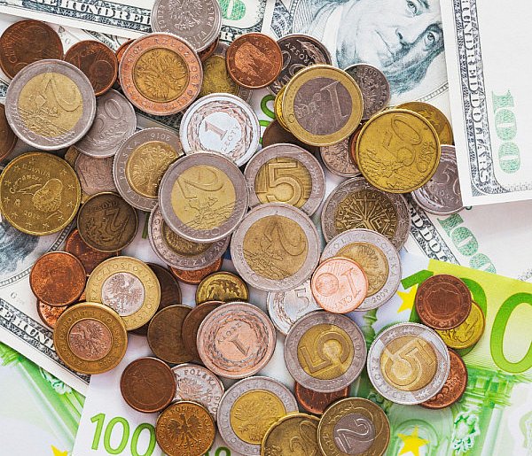 Koniec znanego kantoru internetowego. Co z poszkodowanymi po upadłości?-98662