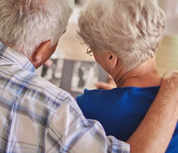 Seniorzy mają powód do radości. Projekt „Godna emerytura” trafił do Sejmu-98754