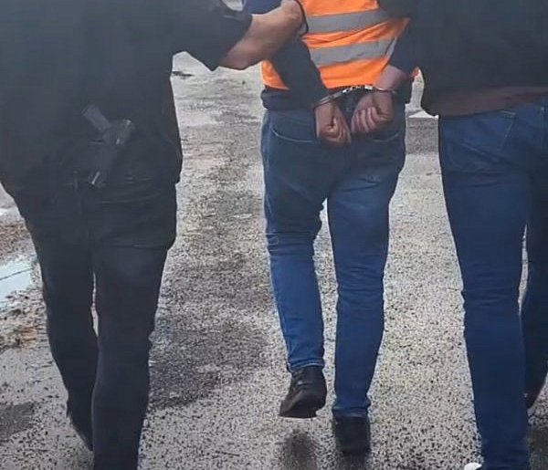 Policyjna akcja pod Grudziądzem. Zatrzymali 25-latka przewożącego migrantów-98771