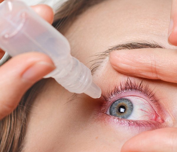 Nie używaj tych kropli do oczu! GIF właśnie je wycofał z aptek-99275