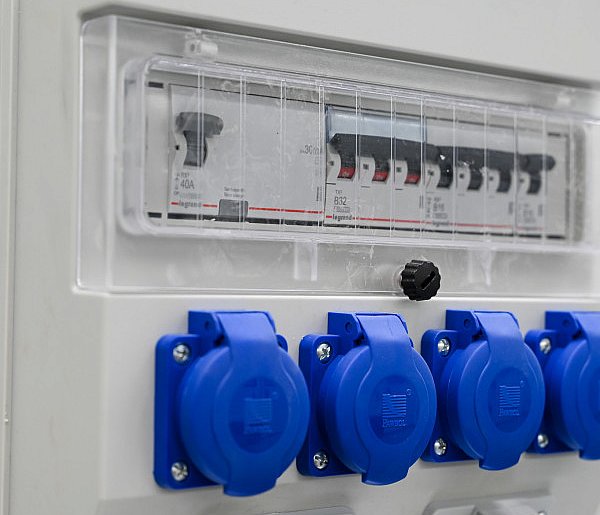 Dostawcy prądu pod presją. Te zmiany odczują odbiorcy-99743