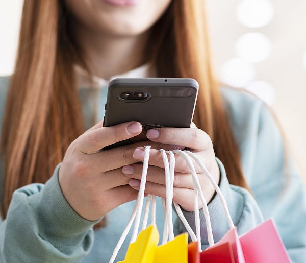 Zalando i Temu podpadły urzędowi. Klienci byli wprowadzani w błąd-99884