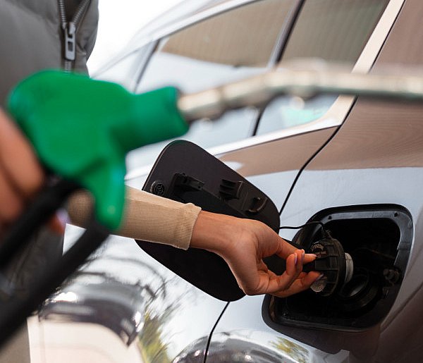 Zaskoczenie na stacjach paliw. Kierowcy nie tego się spodziewali-99938