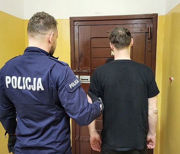 Brutalny rozbój w Grudziądzu. 27-latek skopał ofiarę i ukradł telefon