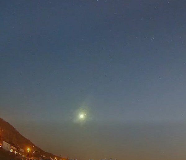 Niesamowite zjawisko nad Grudziądzem! Potężny bolid przeciął niebo – zobacz nagran