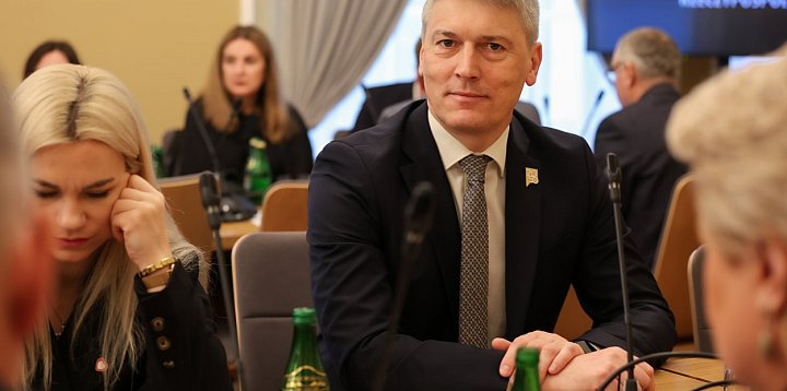 Więcej przejrzystości na rynku miodu. Nowe przepisy od-98400