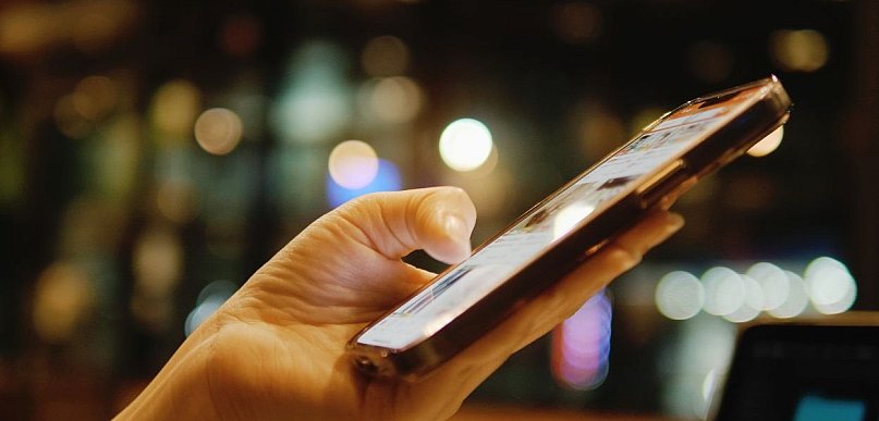 Personalizacja jako jedyna skuteczna odpowiedź na zmęczenie reklamowe w 2026 roku