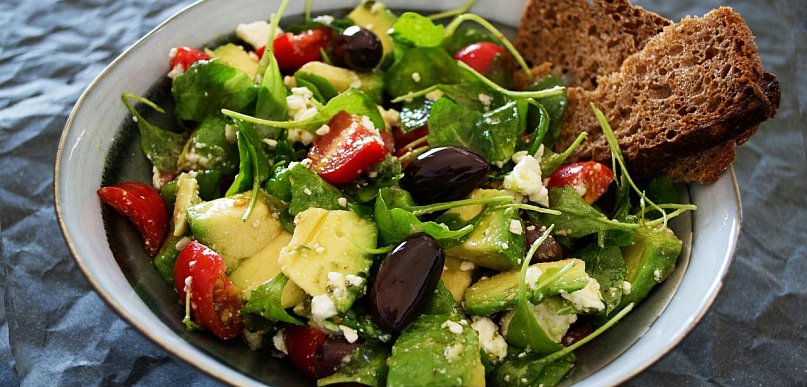 Catering o niskim IG – na co zwrócić uwagę przy wyborze?