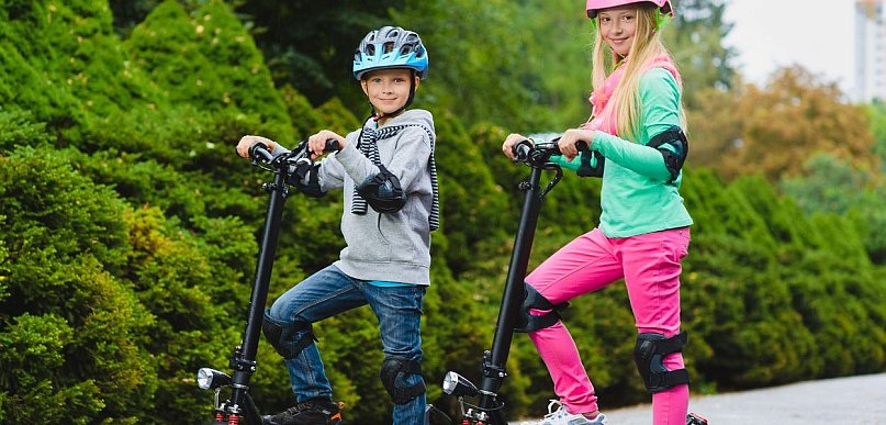 Nowe przepisy dla użytkowników hulajnóg elektrycznych. 13 lat to absolutne minimum